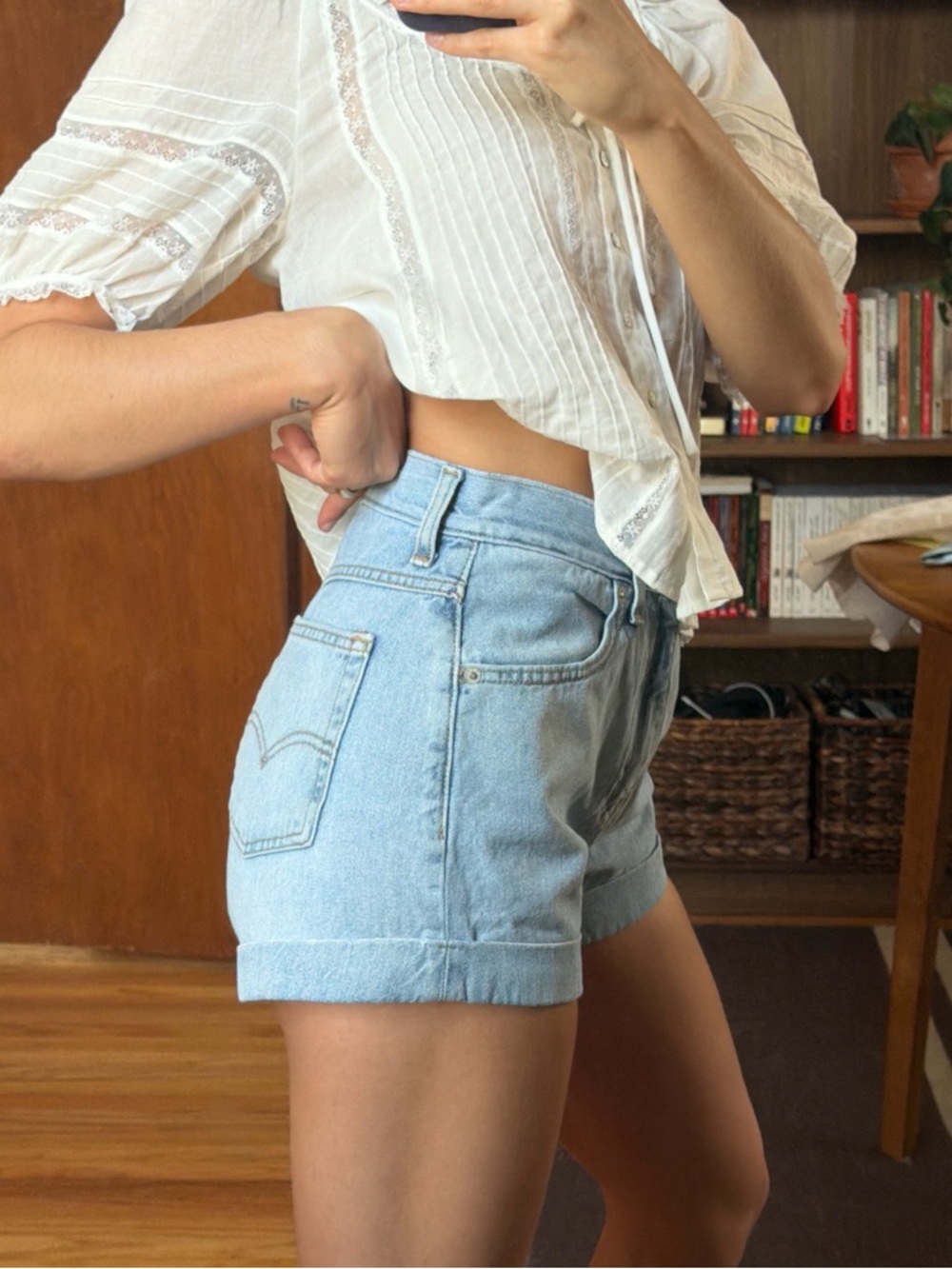 Levi's Light Wash Denim Cuffed Women's Shorts